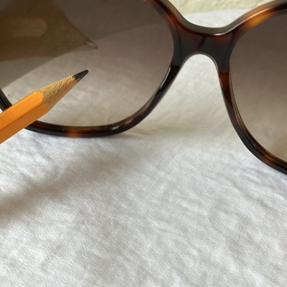 Kate Spade: Joslyns Brown tortoise with gold tone- brown gradient lenses- flaw - Picture 12 of 16